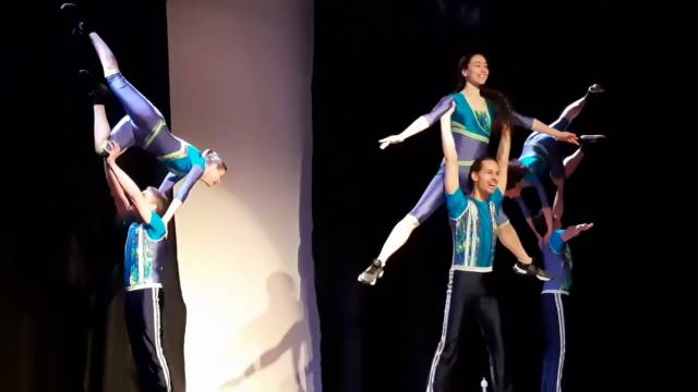 Acrobatisch Rock-'n'-Roll show